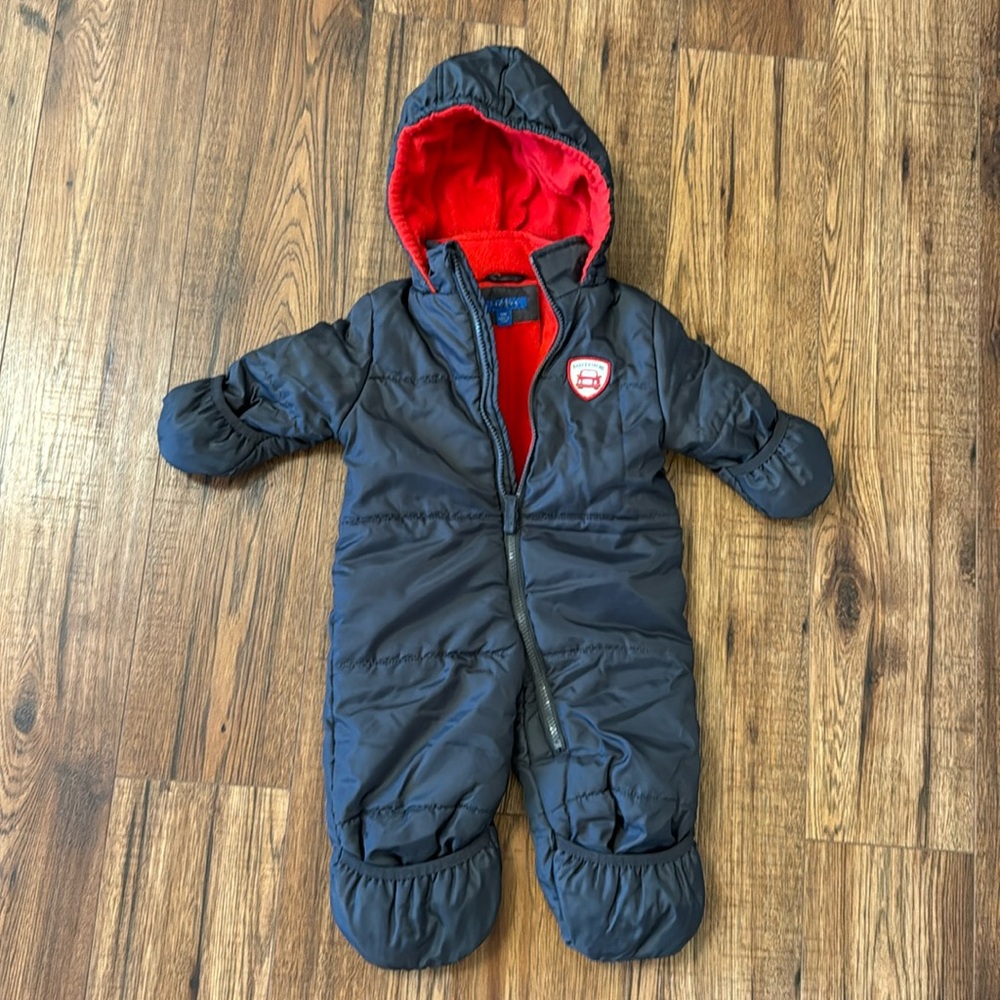 12month Baby’s footed one piece fleece lined snow suit, convertible mittens
